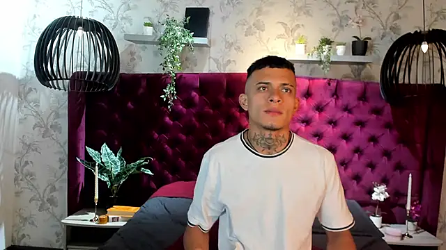 MrJustin_'s cam snapshot