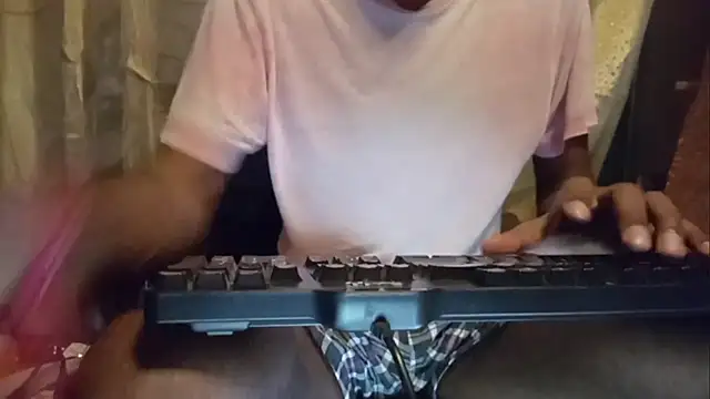 Browncat73's cam snapshot