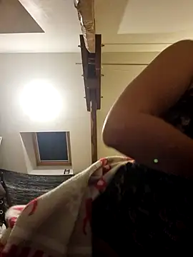 LoLa-69-X's cam snapshot