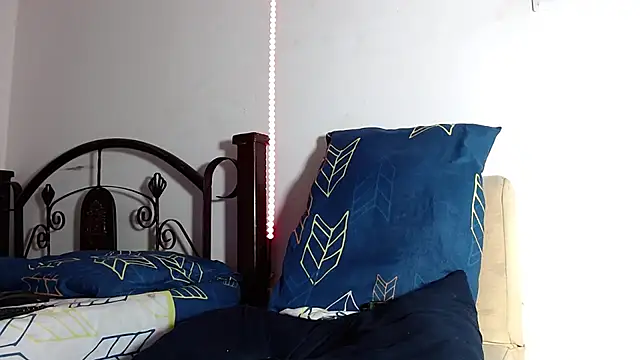 LATINMONSTER26CM live sex cam