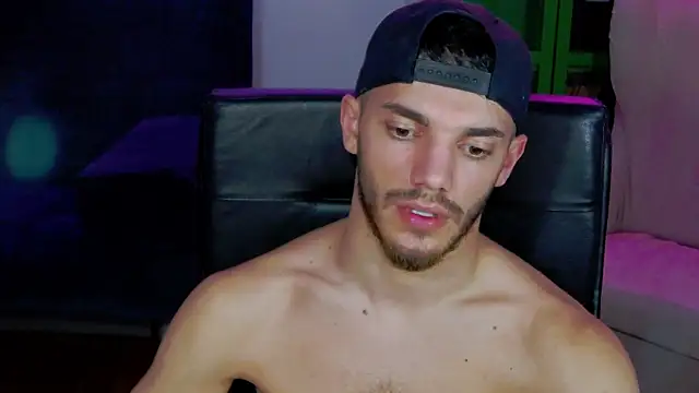 DominicValente's cam snapshot