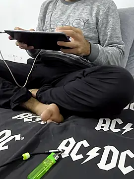 yazinyazin1 live sex cam