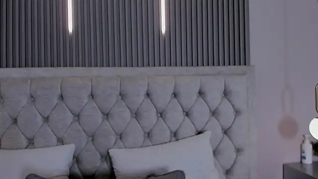 Kelsy_monroy_ live sex cam