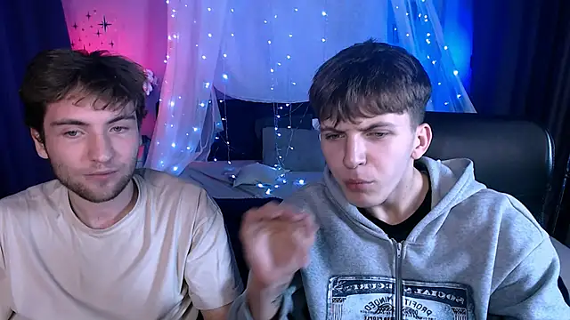 travis_wolf_ live sex cam