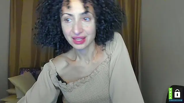 Arianasweety23's cam snapshot