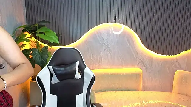 ivonny_vixen_tp's cam snapshot