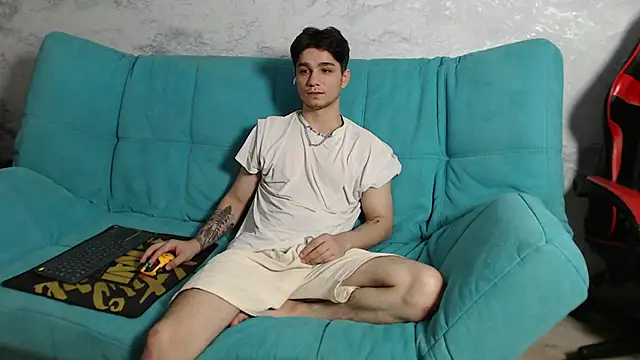 Ricky-boy's cam snapshot