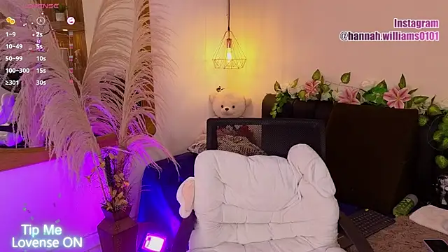 Hannah_williams1's cam snapshot