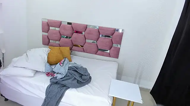 MiiaSmith__'s cam snapshot