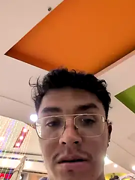 EithanFuckboys's cam snapshot