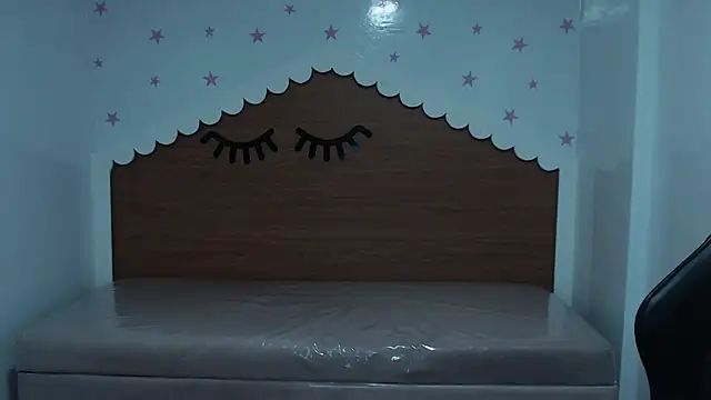 scarlett_percy_t's cam snapshot