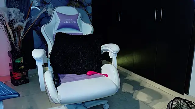 Madison_Jackson's cam snapshot