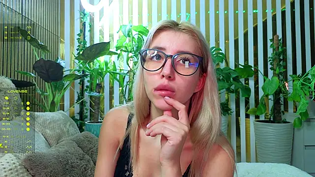 Violetttttta's cam snapshot