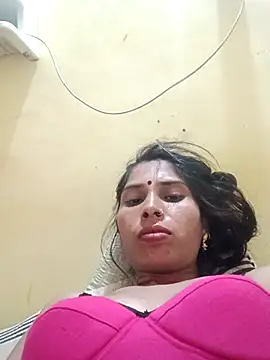 Veshali_Love143's cam snapshot