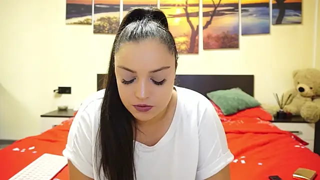 adelline's cam snapshot