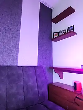 Mazikeen-- live sex cam