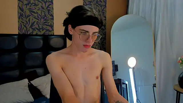 mysterius_boy's cam snapshot