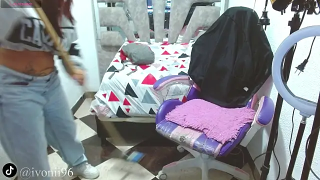 ivoni's cam snapshot