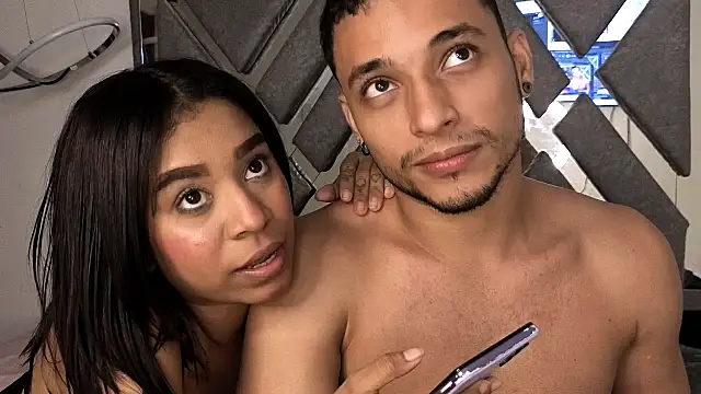 Fernanda_brown18's cam snapshot