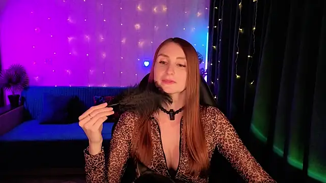 KristyRed's cam snapshot