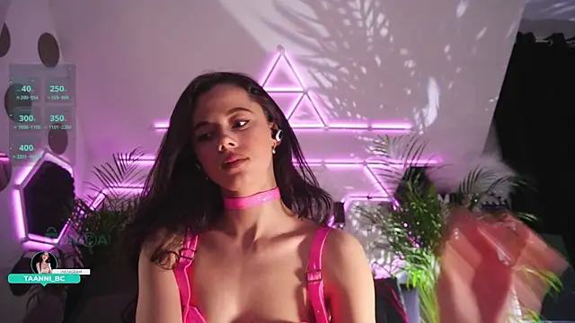 taanni_bc live sex cam