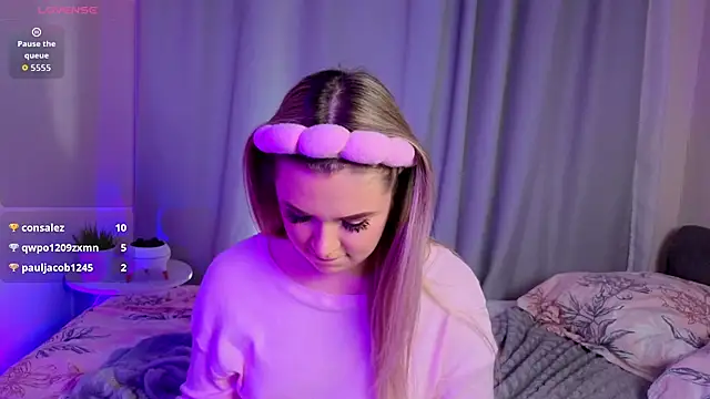 AliaBuerstatte's cam snapshot