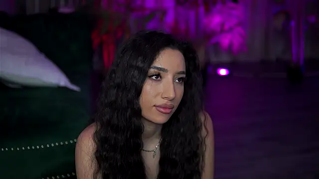 GinaValentinna's cam snapshot