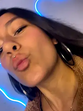 Alaska_euphoria's cam snapshot