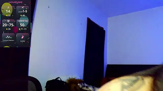 kimmiakiss22's cam snapshot