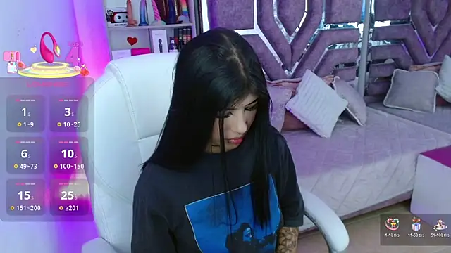 AliceWalker_11's cam snapshot