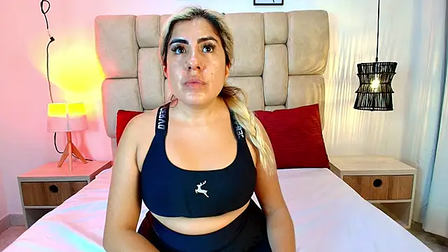 AdharaSmithh's cam snapshot