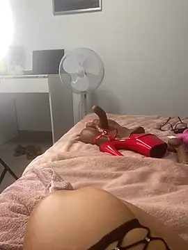 HotLivv69's cam snapshot