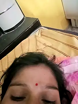 Sonam_pandeyji's cam snapshot