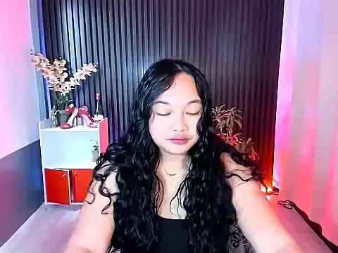 UrFavouriteCravings's cam snapshot