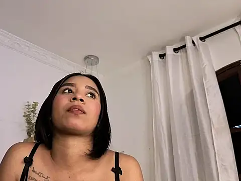 Fernanda_brown18's cam snapshot