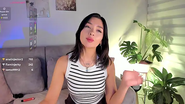 Estrer_collins's cam snapshot