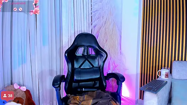 alejagarcia_'s cam snapshot