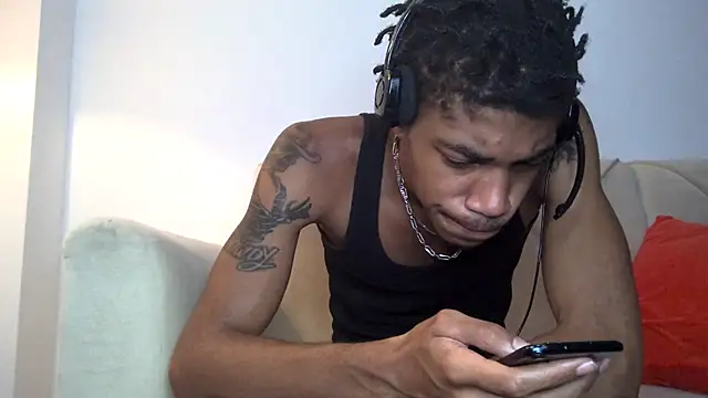 BlackBullTitus live sex cam