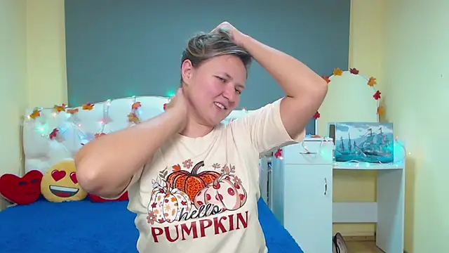 SallyVerda's cam snapshot