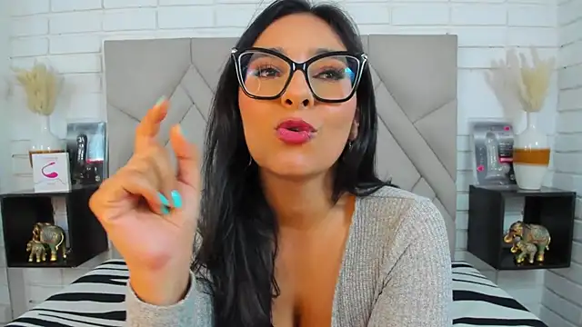 Isis_Osman's cam snapshot