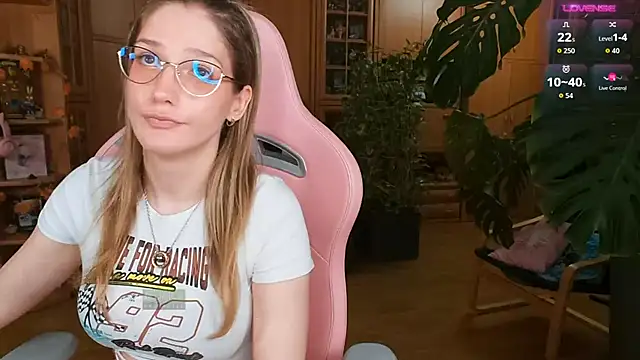 NicoleFaith's cam snapshot