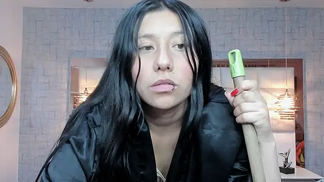 Nohemi_louse's cam snapshot