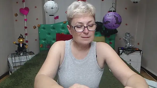 EmiliaGree's cam snapshot