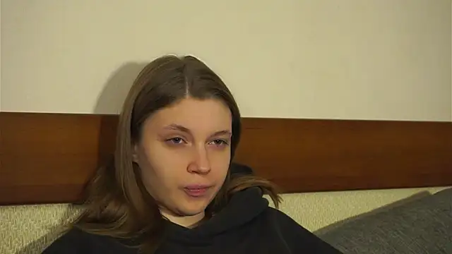 RoslynArcuo's cam snapshot