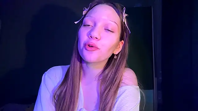 EmiIyKitty's web cam