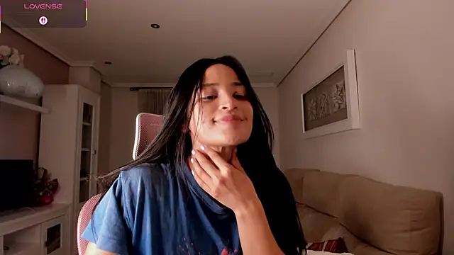 bella_apont's cam snapshot