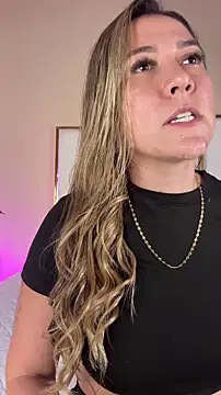 Alexandraa_Gomez's cam snapshot