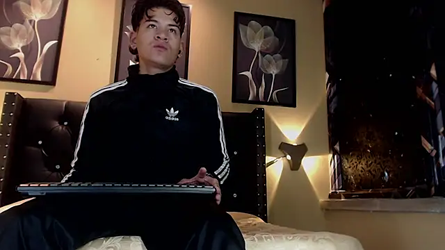 Noa11_'s cam snapshot