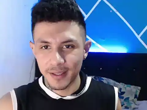 damiansexyboy69's web cam