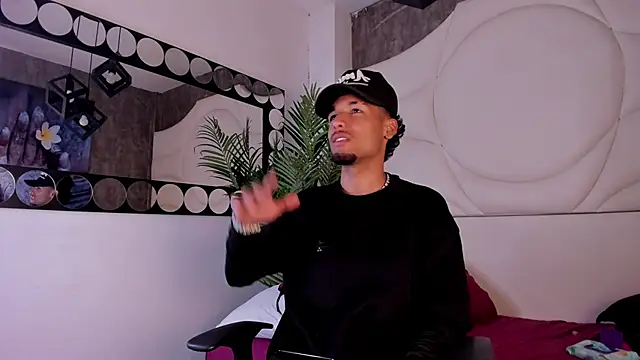 Thiagoferreti live sex cam